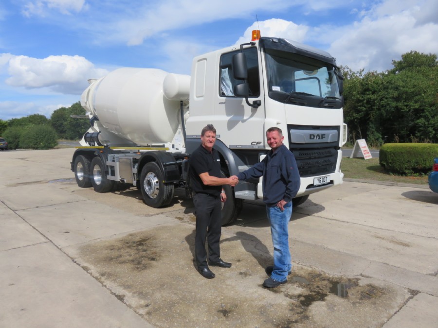 Dean Gray Transport Ltd's new DAF Kel-Berg Mixer!