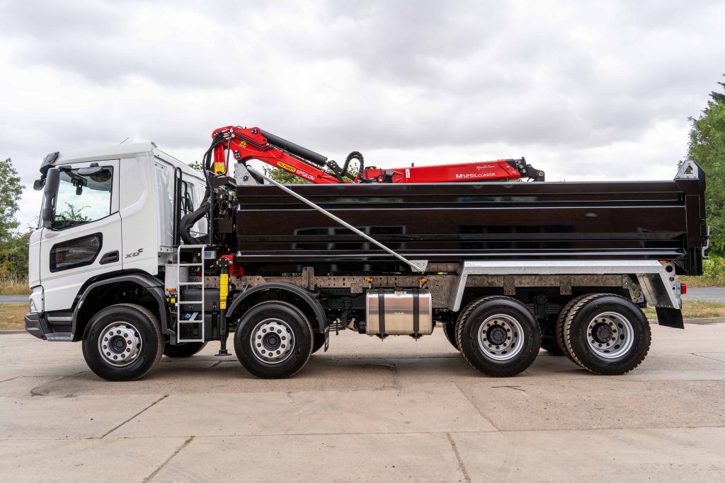 New Prebuilt DAF XDC 8x4 grab loader