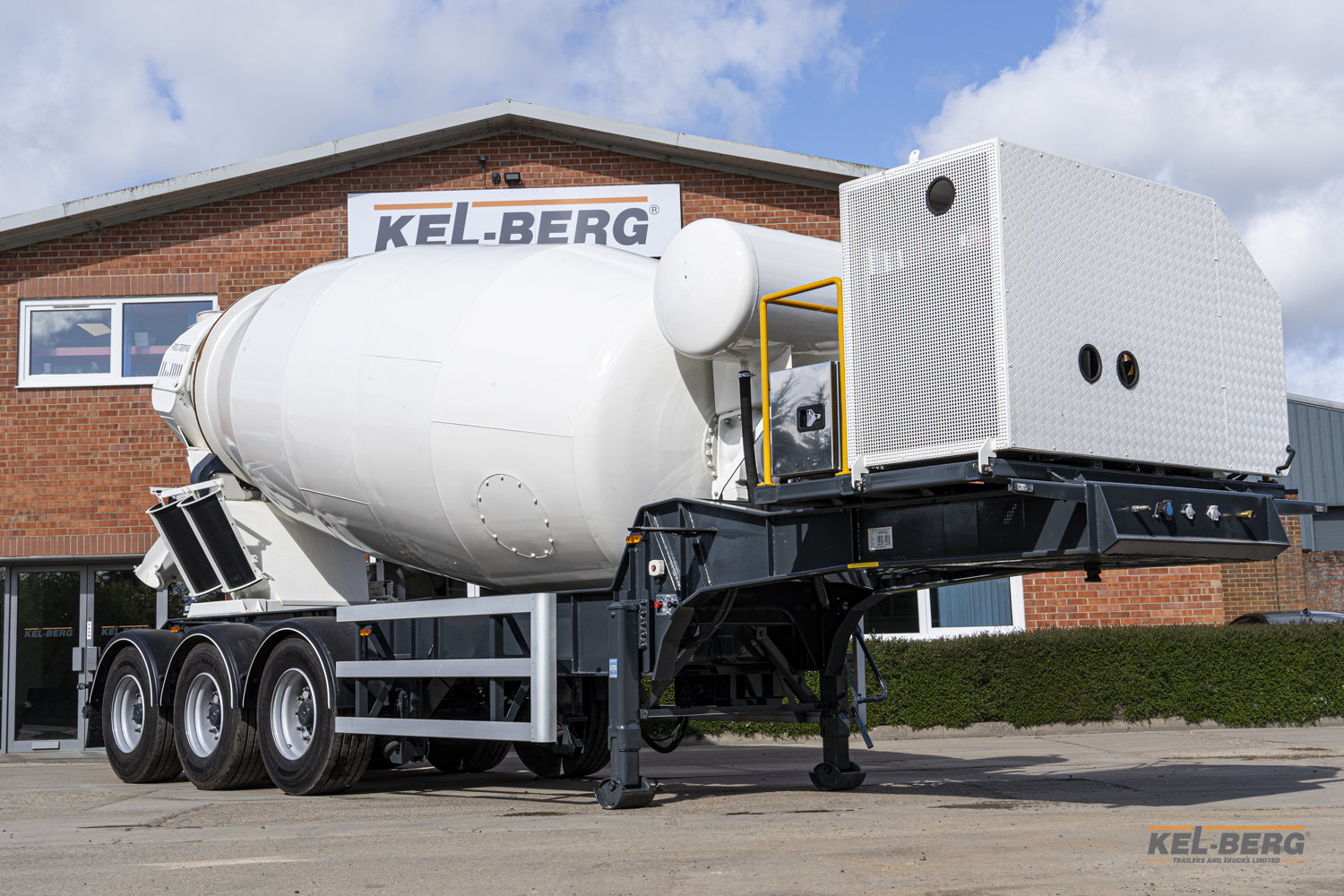 Kel-Berg 12 m³ Concrete Mixer Trailer